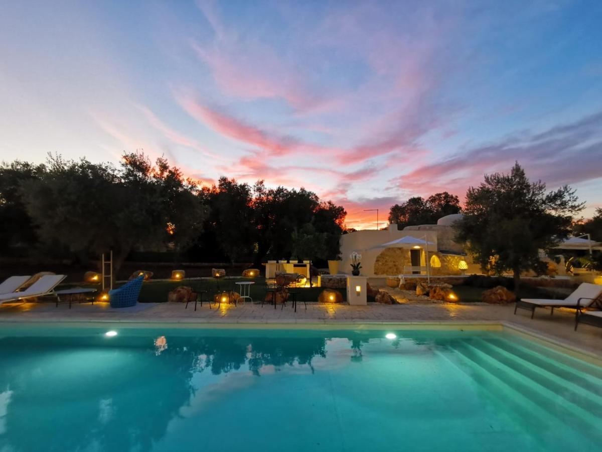 B&B Trulli Moonlight Da Grace Ostuni Εξωτερικό φωτογραφία