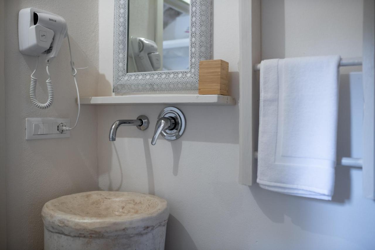 B&B Trulli Moonlight Da Grace Ostuni Εξωτερικό φωτογραφία