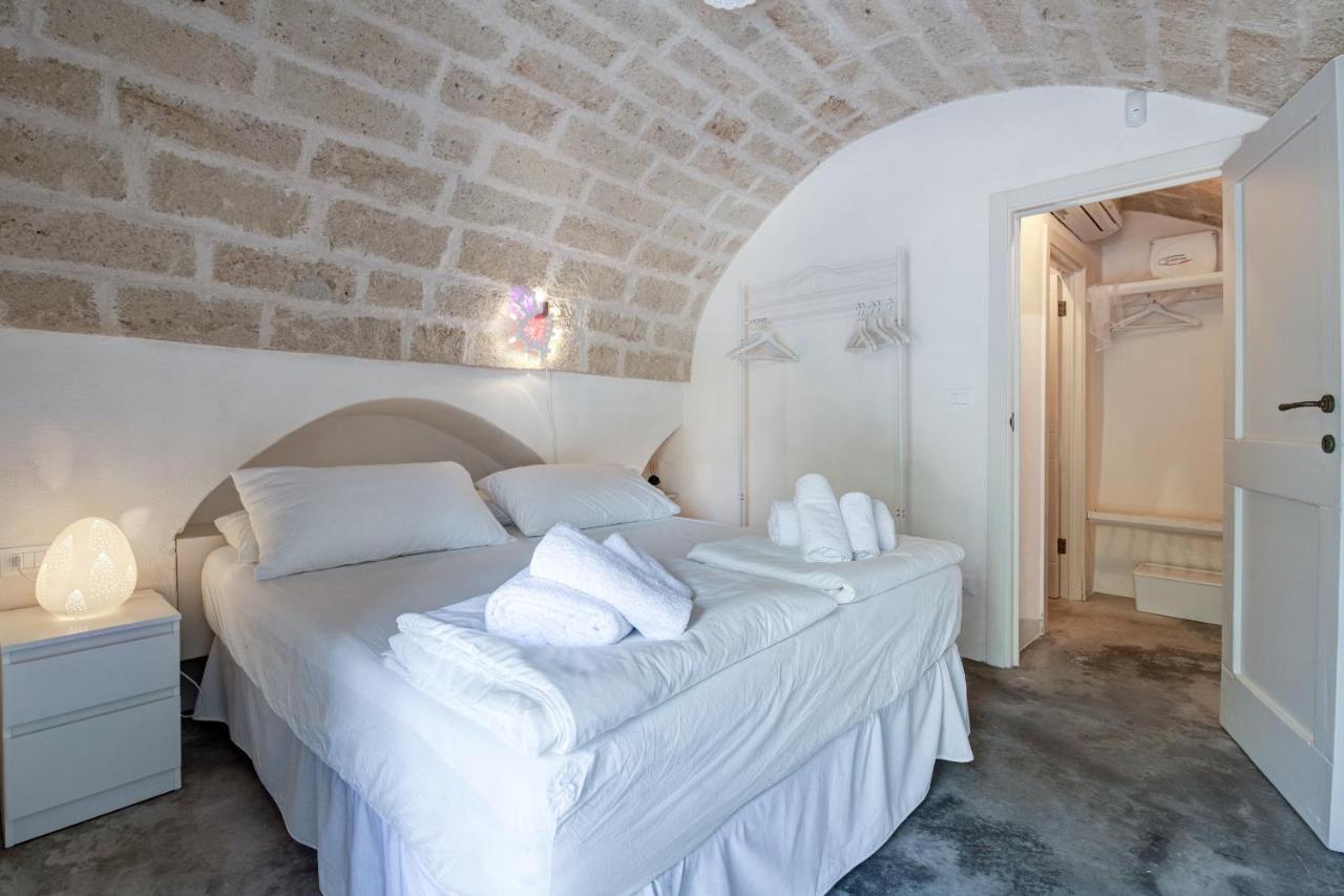 B&B Trulli Moonlight Da Grace Ostuni Εξωτερικό φωτογραφία