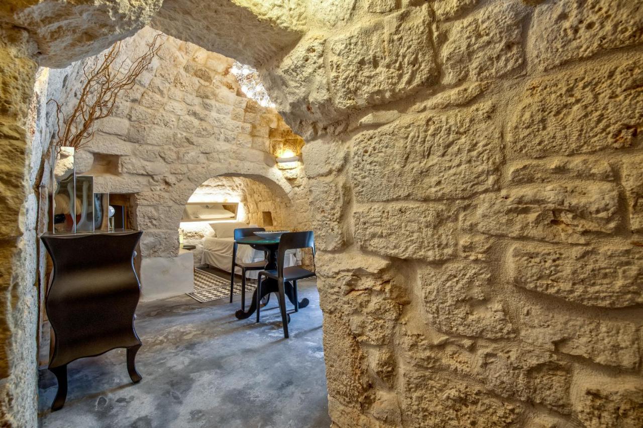 B&B Trulli Moonlight Da Grace Ostuni Εξωτερικό φωτογραφία