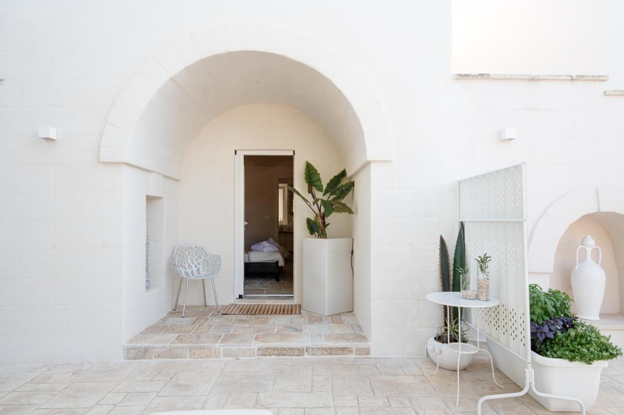 B&B Trulli Moonlight Da Grace Ostuni Εξωτερικό φωτογραφία