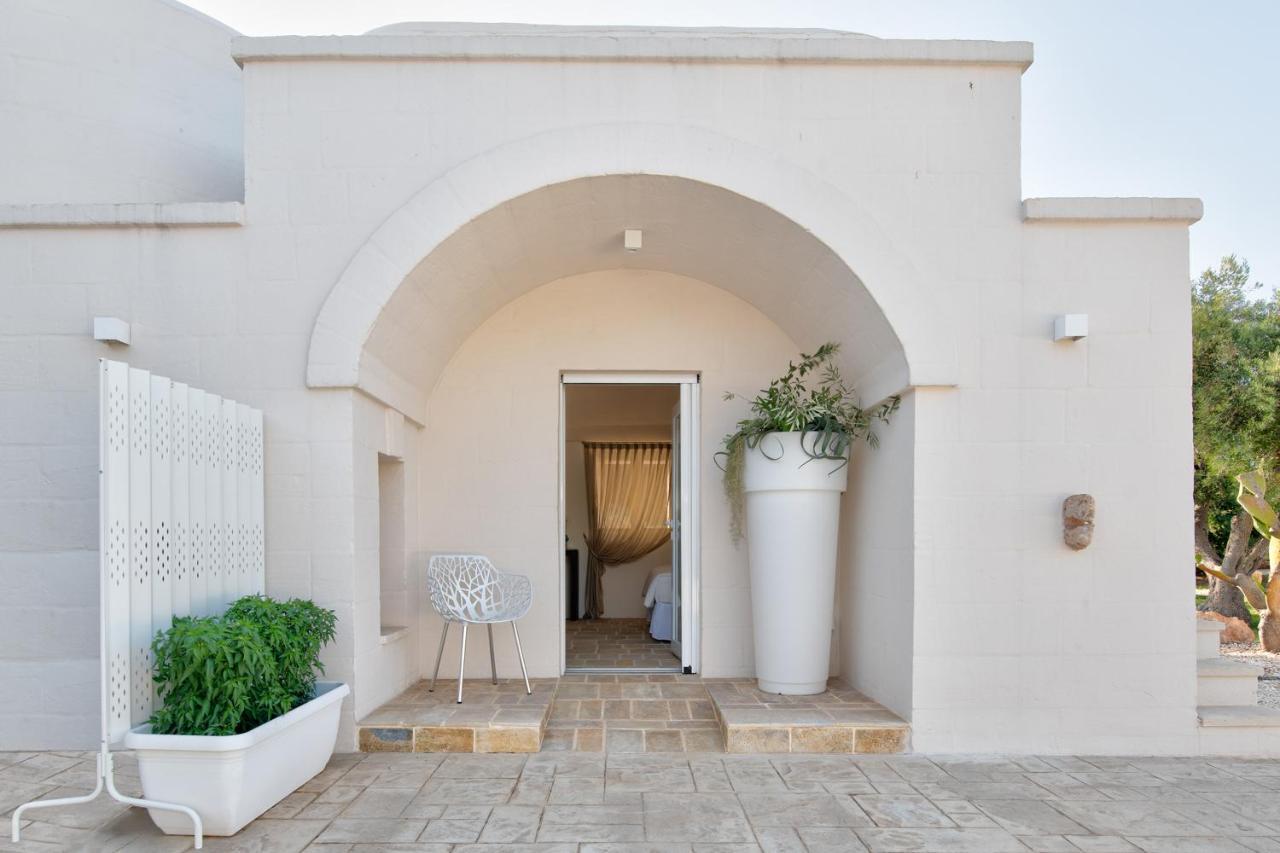 B&B Trulli Moonlight Da Grace Ostuni Εξωτερικό φωτογραφία