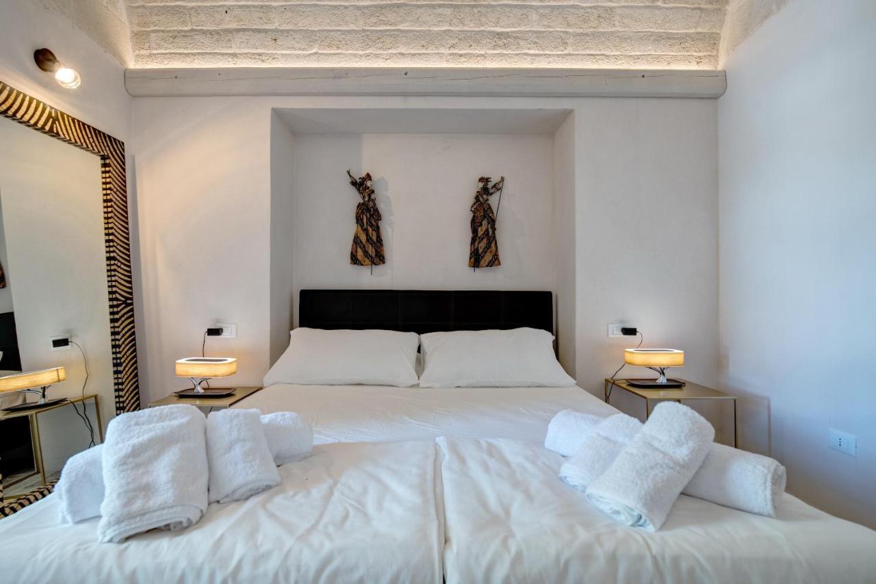 B&B Trulli Moonlight Da Grace Ostuni Εξωτερικό φωτογραφία